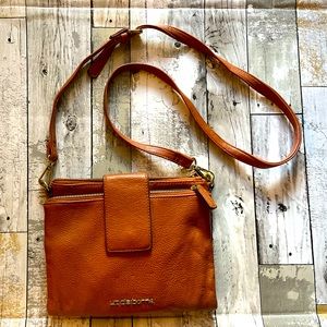 Liz Claiborne Crossbody Handbag Camel Neutral Color.